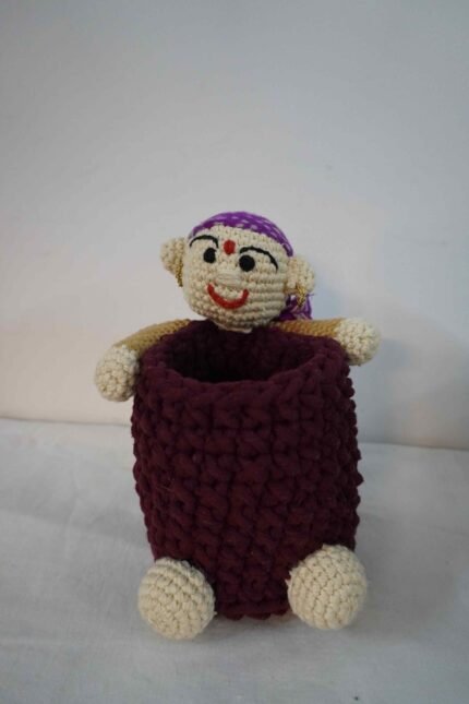 Kullu doll Stand
